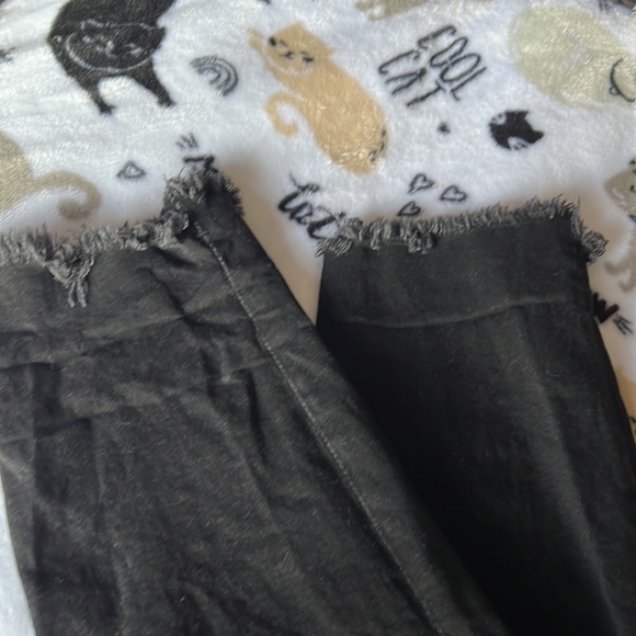 H&M girlfriend jean size 8 - Picture 3 of 4